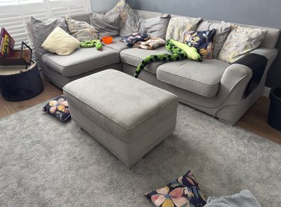 Corner Sofa - Sofa for free in Lusk
