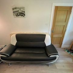 Modern 2-Piece Leather Sofa Suite - 240