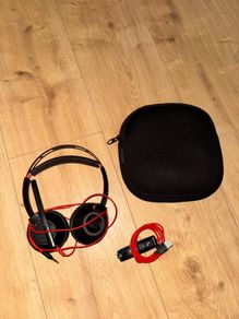 Plantronics Blackwire headset (USB) + carry case
