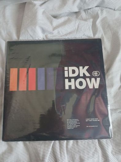 idkhow vinyl