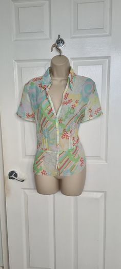 Very Pretty Colourful Short Sleeve Silk Shirt from Betty Barclay size 12