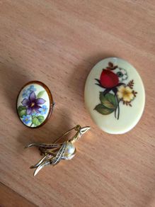 Vintage Brooch Lot