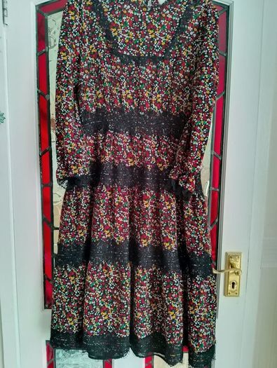 Price Drop Ladies Dresses Size L