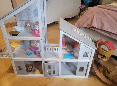 Doll House