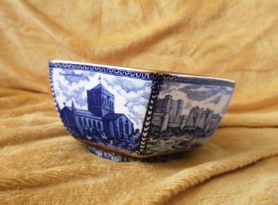 The Ringstons Ceramic Maling Bowl