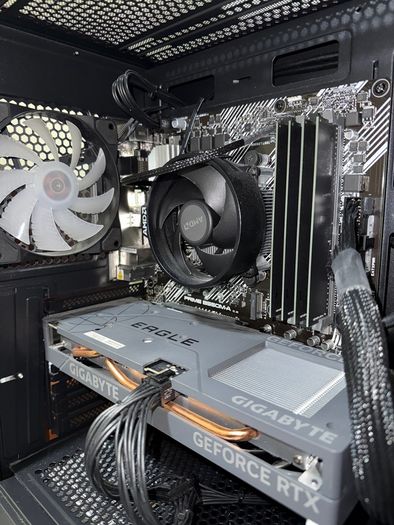 Custom Gaming Pc | Ryzen 5 5600x | Rtx 4060 8gb | 32gb Ram | B550