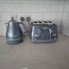 kettle and toaster