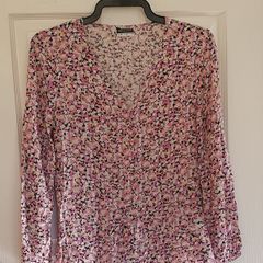 Size 10 / 38 - Lovely Floral Summer Blouse - #