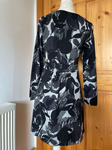Izabel London ladies dress size 12 New without tags