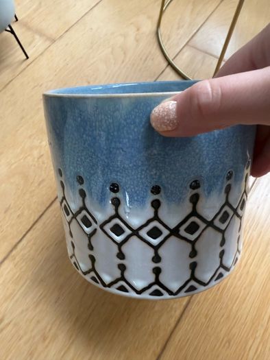 Indoor plant pot