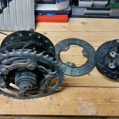 Yamaha TDR 250 hubs