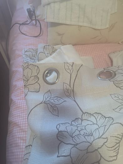 Fully lined  eyelet curtains.