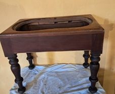 Old bady bath with no bath