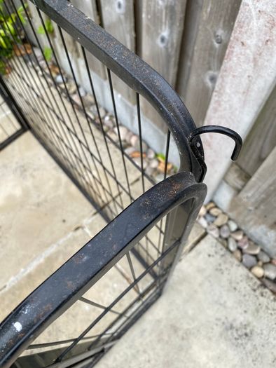 Black metal dog pen