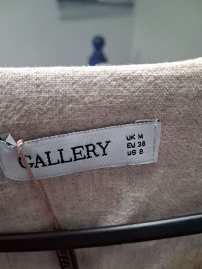 Ladies dress...Gallery..NEW