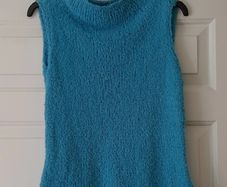 Very pretty hand-knitted tank top