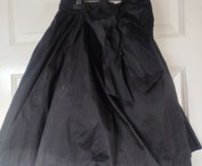 black skirt