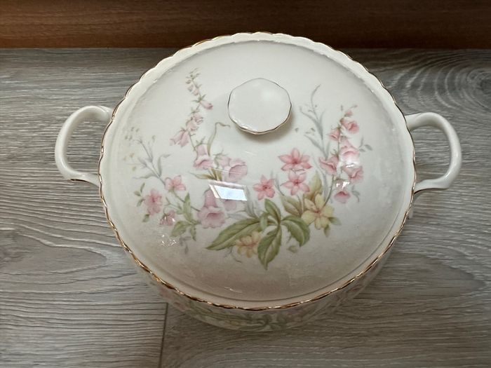 Royal Albert For All Seasons Parkland Covered Vegetable Bowl