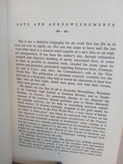 Wingless Victory: A Biography of Gabriele D'Annunzio and Eleonora Duse by Frances Winwar (GT102)