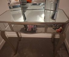 dressing table and mirror