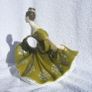 LYNNE (Royal Doulton HN 2329) - a finely produced figurine (1970's / 1980's). 7 3/16" (182mm) height. Image 3