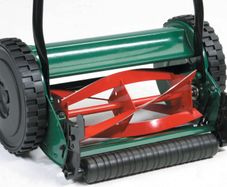 Qualcast Panther 30 Manual Push Cylinder Lawn Mower / Reel Mower