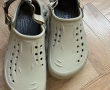 mens crocs