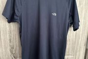 Bnwot Mens Top - M