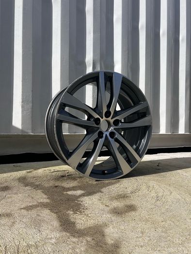 Genuine Audi A6/S6 S-Line 19" Single Alloy Wheel