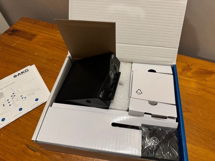 AKG Instrument Wireless System (No offers below asking price)