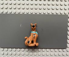 lego scooby doo 20690pb01c03 Dog, Great Dane Scooby-Doo Sitting with Tongue Licking Chops Pattern (20690pb01 / 20691pb04)