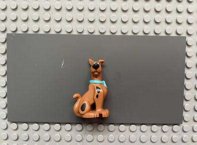 lego scooby doo 20690pb01c03 Dog, Great Dane Scooby-Doo Sitting with Tongue Licking Chops Pattern (20690pb01 / 20691pb04)