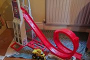 Paw Patrol Toy Tower and cars