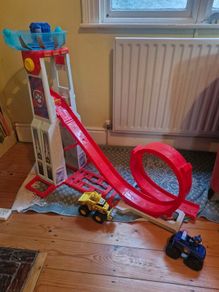 Paw Patrol Tower and cars