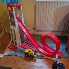 Paw Patrol Toy Tower and cars