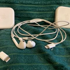 Apple EarPods with Jack / USB-C / Lightning