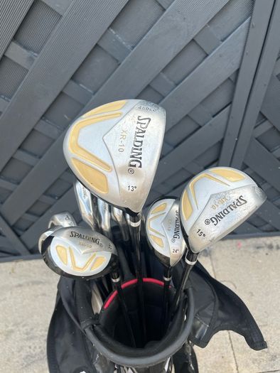 Complete Spalding Golf Club Set & Wilson Stand Bag