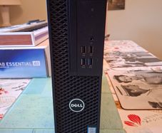 Dell Precision Tower 3420  i3-7100, 256GB NVMe + 1TB SSD, 16GB Ram