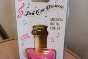 Muscial bottle collar