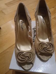 Pale Gold Heels