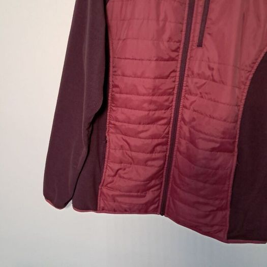Craghoppers ladies fleece Size 18 ptp 25" Burgundy 3 zip pockets in excellent condition
