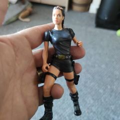 TOMB RAIDER - Lara Croft Tomb Raider Movie Figure Playmates