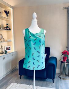 Ladies sleeveless Top from Dunnes Stores. UK 12 / EU 40cm