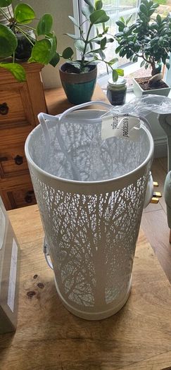 beautiful tree scene table lamp new