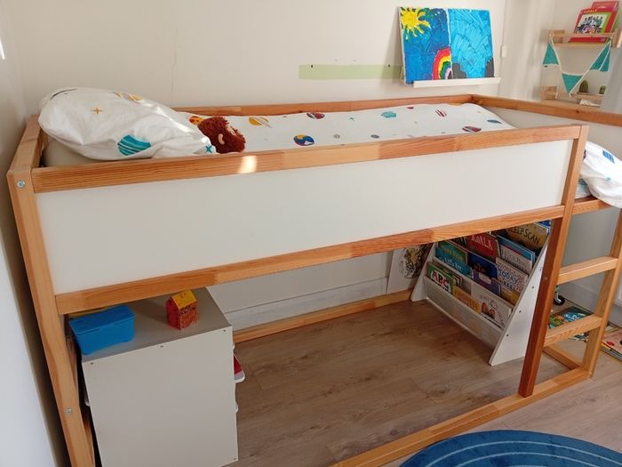 IKEA Kura reversible children's bed