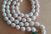 Pearl necklace (two-strand)