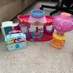 My little pony buildings