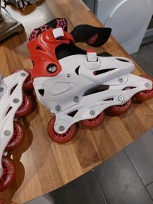Girls rollerskates