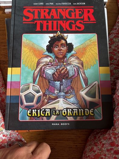 12 comics, mainly French.