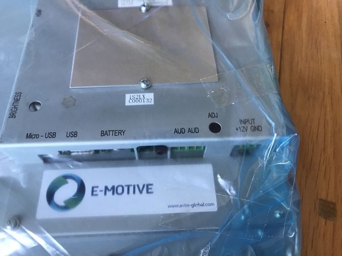 Elevator/shop multimedia display unit